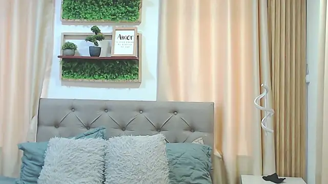 sasi_luna webcam