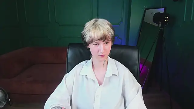 Senpai_Sins webcam