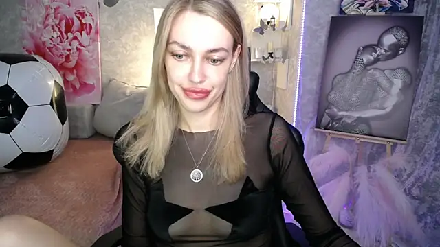 NickyAdamidi live cam on StripChat
