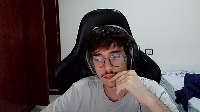 gabrielNovin17cm webcam
