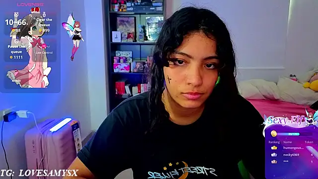 Lovelyamyy webcam