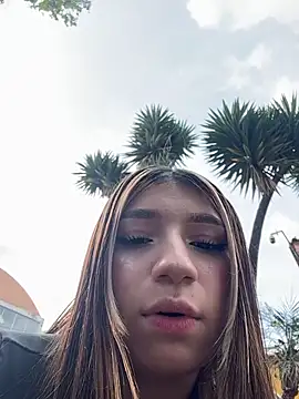 Isabella18_pink webcam