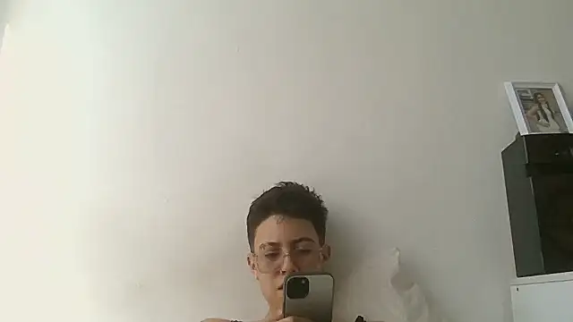 Cutie_Shy_ webcam