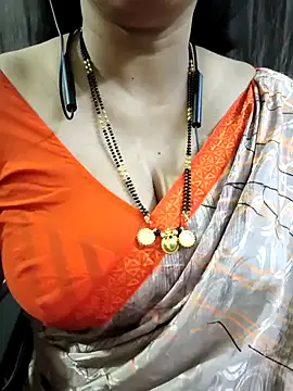 bhuvana_555 webcam