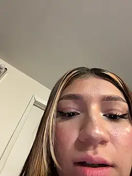 Isabella18_pink webcam