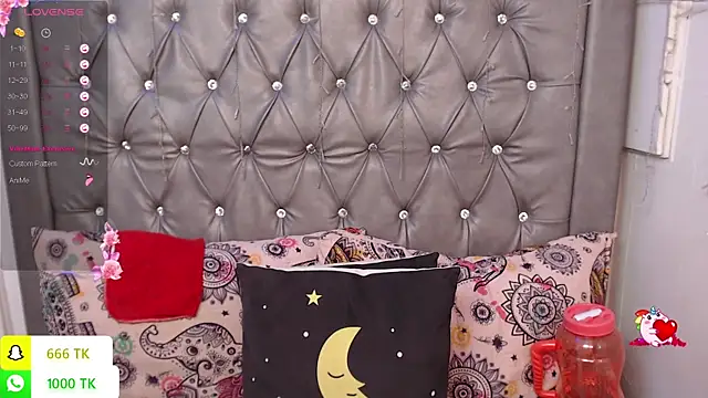 LAILAGUMMY webcam
