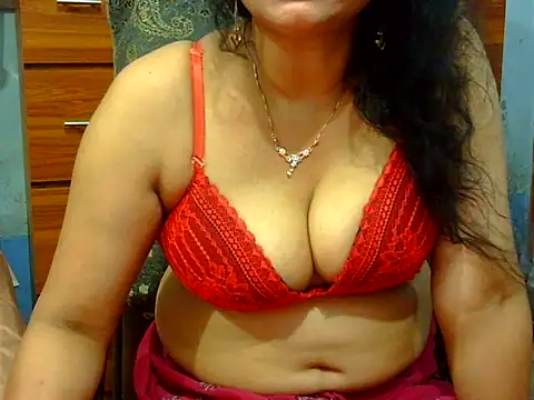 Horny_Doll24 webcam