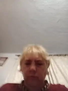 Elena_Beautiful784 webcam