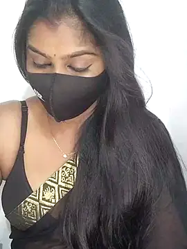 Tamil_Azhaghi webcam