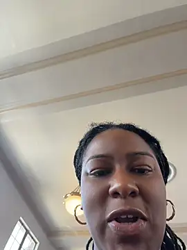 GirthGoddessCoco Live Web Cam Show