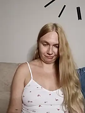 KisaVixen webcam