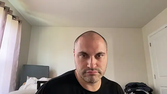 SluggishChase99 webcam