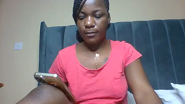 Creamy_Exotica webcam