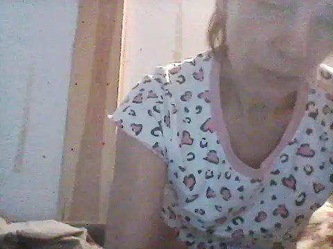 Milana38 webcam