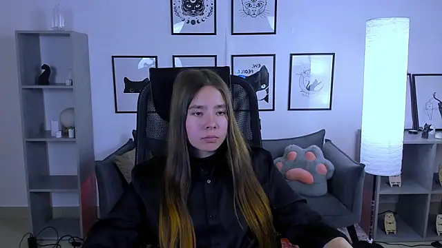 SayaHeartnet webcam