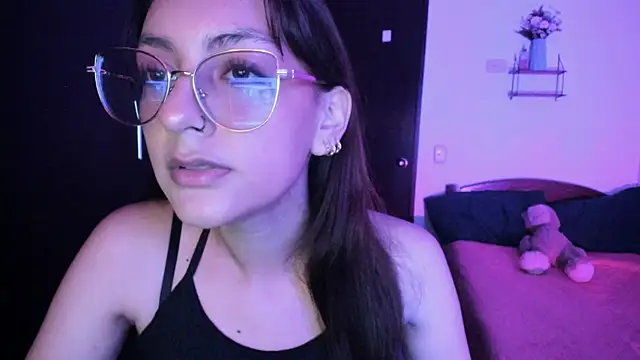 Lucy_Doll85 webcam