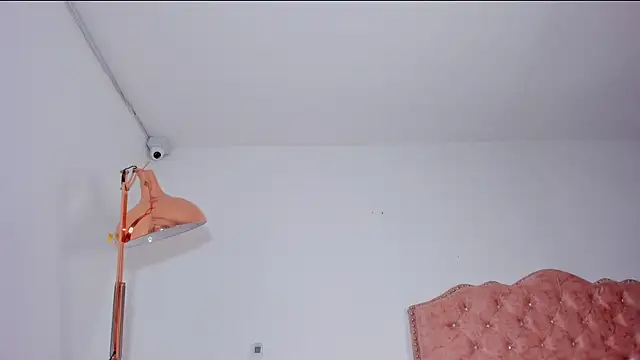 PriscilaCooper_ webcam