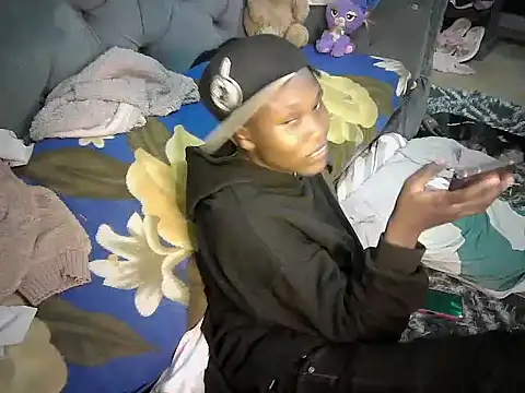 Melanin_goddess22 webcam
