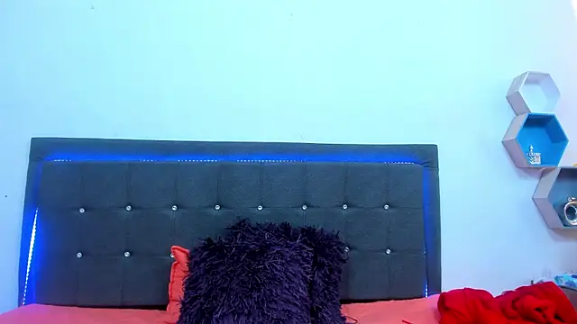 Lil_Aurora_ webcam