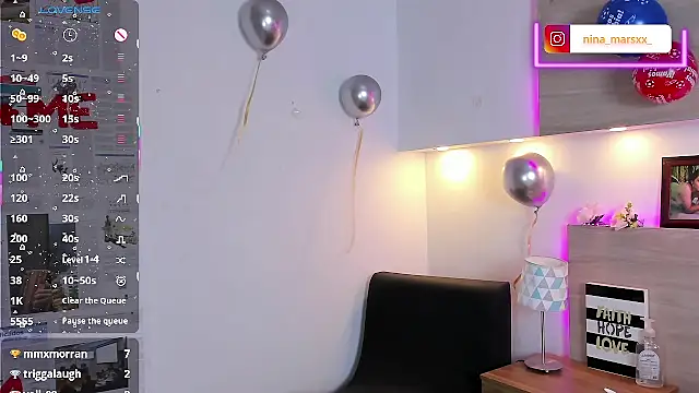Nina-Mars live cam on StripChat