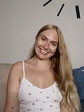 KisaVixen live cam on StripChat