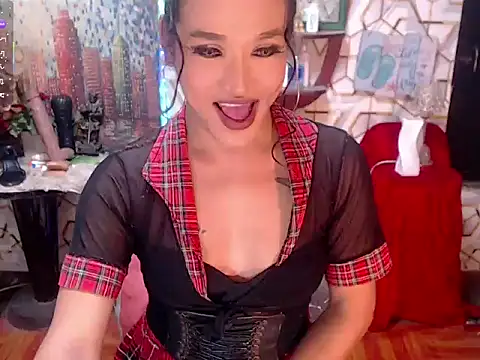 UrQueenBigCums live cam on StripChat