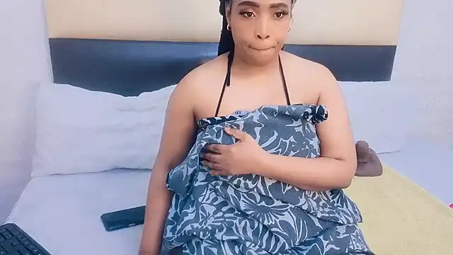 GiantBootyMilf webcam