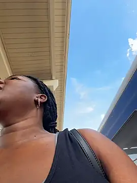 GirthGoddessCoco webcam