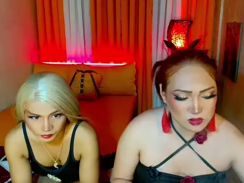 Phenomenal_Shemale webcam