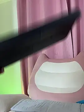 Im_emiliee webcam