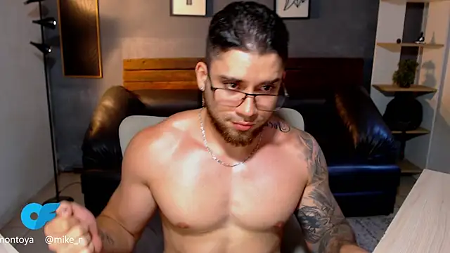 Mike_montoya01 webcam