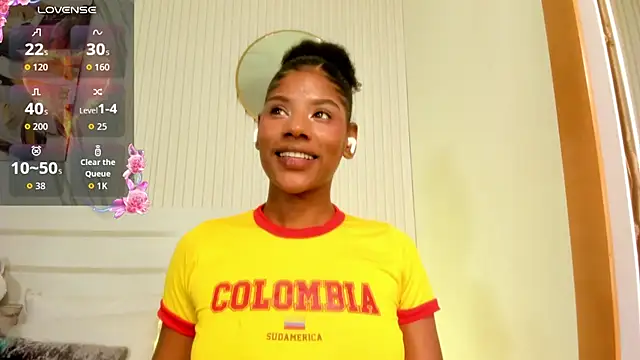 Afro_Luna webcam