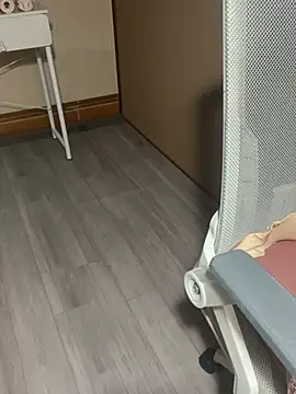 Mina048 webcam