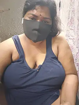 Liyaa_24 webcam