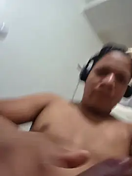 GabrielElduro webcam