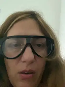 lulupiecitosamor webcam