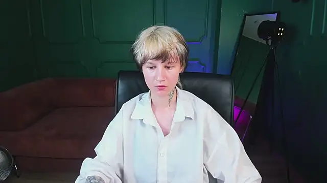 Senpai_Sins webcam