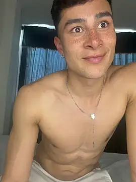 austinjones_ (M young) - Show Cum + 10 min of control my toy 😈