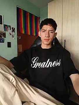heyy_noah11 webcam