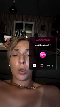 thefrenchkiss25 live webcam