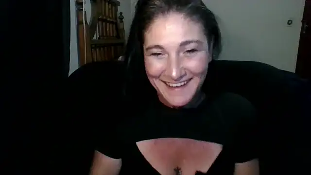 GODDESSTIAMAT webcam