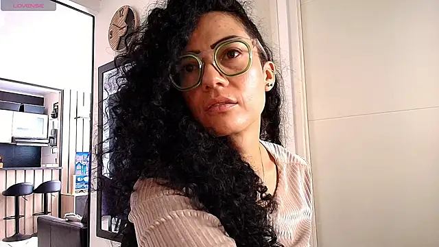 Koral369 live cam on StripChat