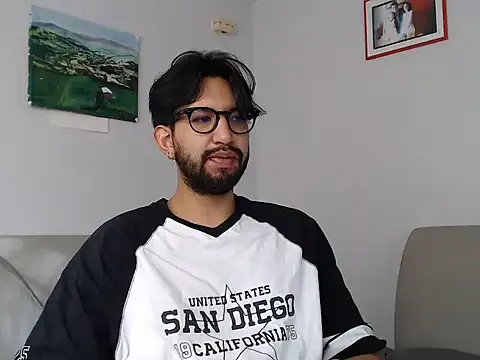 thomass1018 webcam