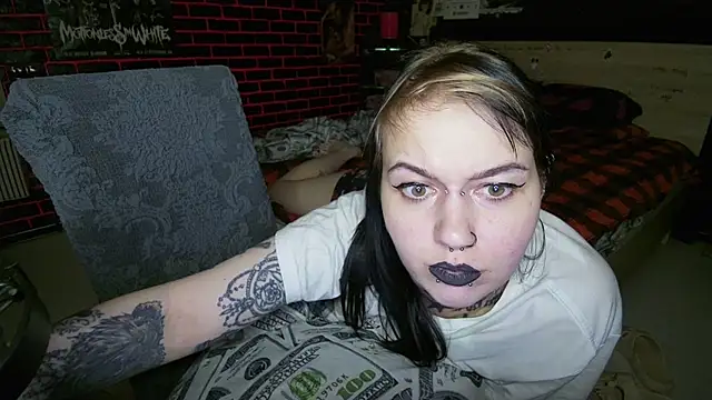 MoorderxDoll webcam