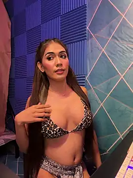 Bomb_Maddy webcam