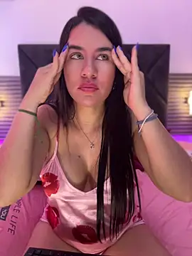 Zafira_Alabi webcam