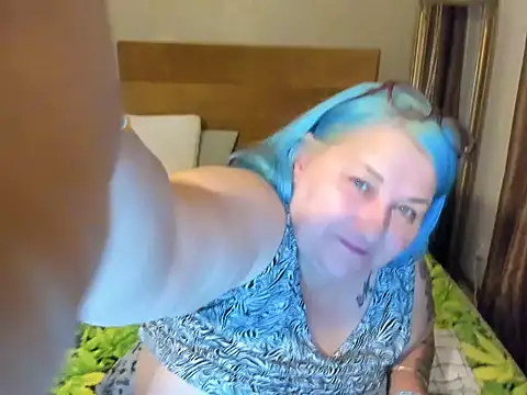 Sugarmommy_69X webcam