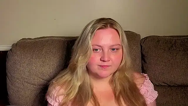 PhatAssBlond webcam