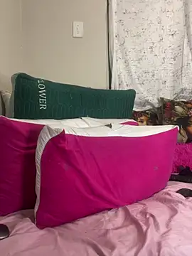 sexy_boobs97 webcam