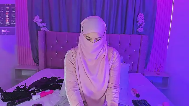 Nayla-Mouna webcam